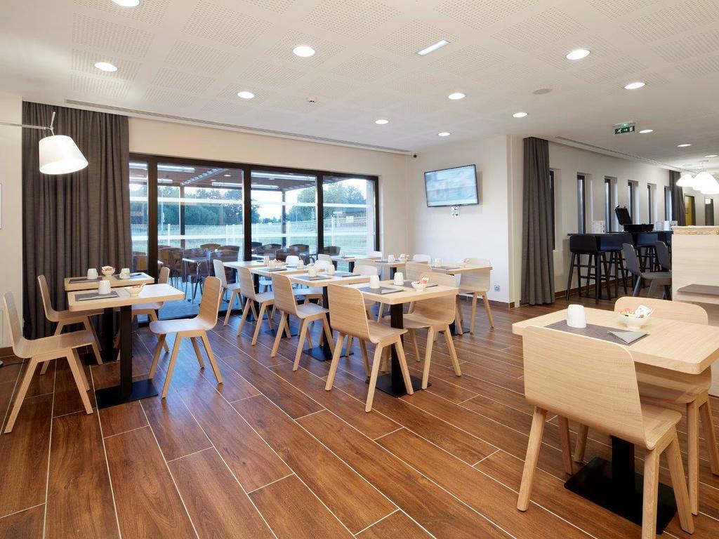 Kyriad Prestige Pau - Palais Des Sports Eksteriør bilde