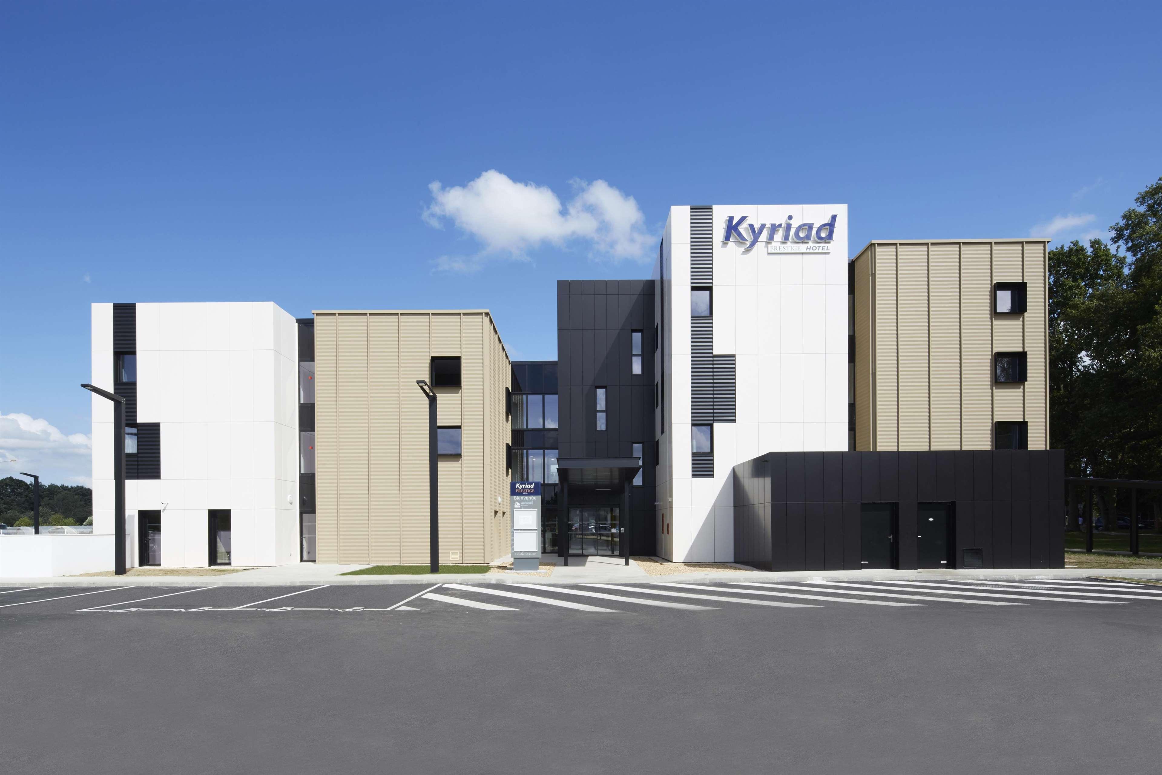 Kyriad Prestige Pau - Palais Des Sports Eksteriør bilde